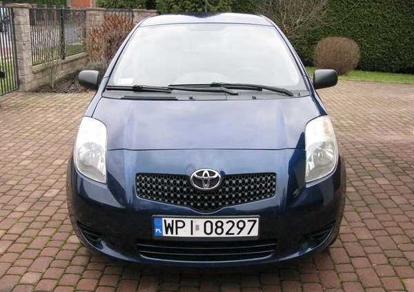 Toyota Yaris cena 13800 przebieg: 107000, rok produkcji 2007 z Piaseczno małe 7